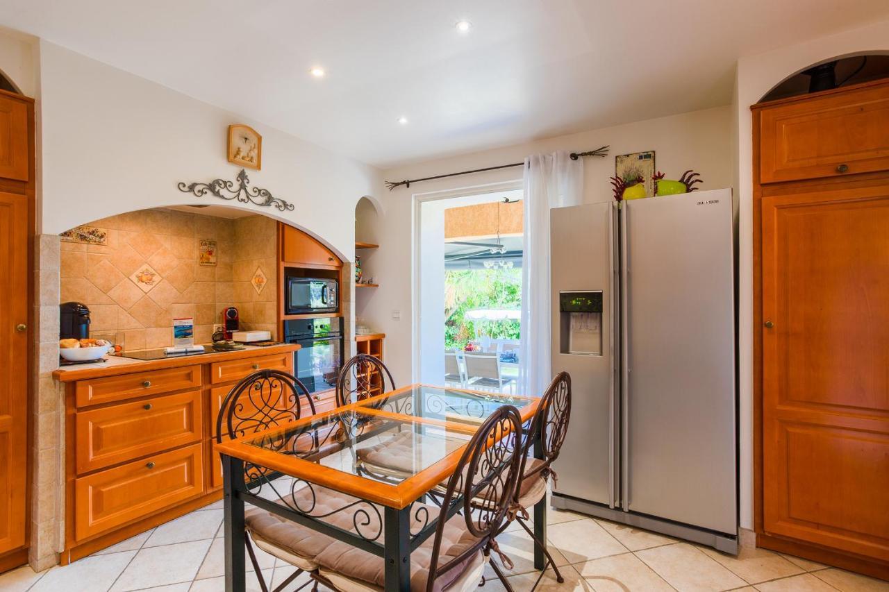 Escalinada Vi4310 By Riviera Homes *
