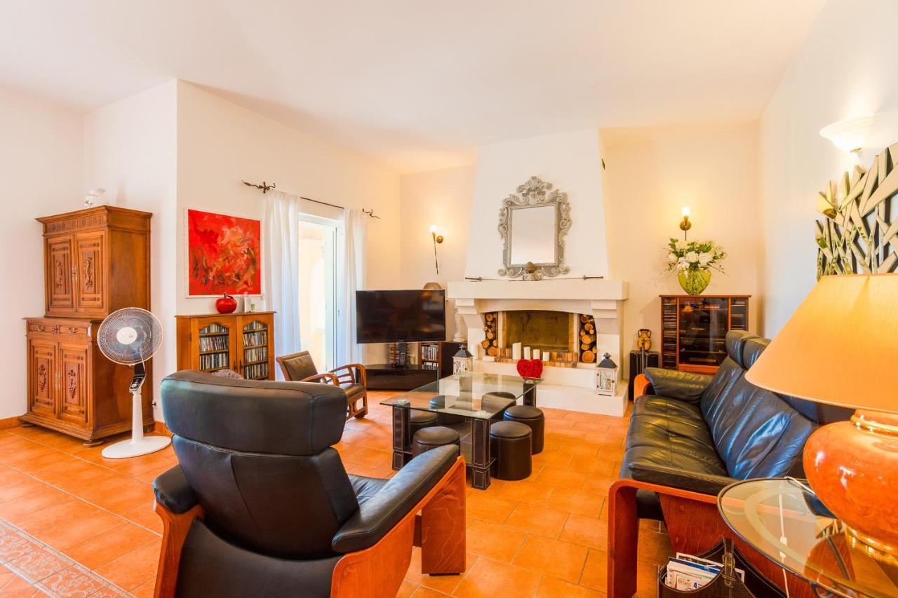 Escalinada Vi4310 By Riviera Homes